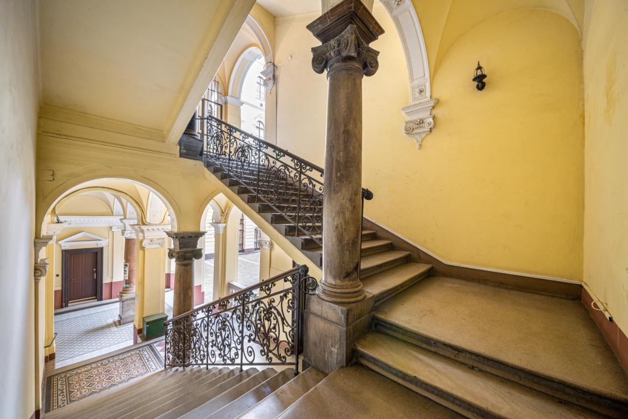 Apartments Next To The Synagogue Budapest Bagian luar foto